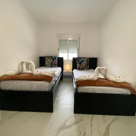 Requesens Playa Apartment *