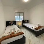 Requesens Playa Appartement *