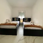 Requesens Playa Appartamento *