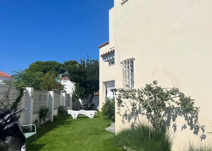 Requesens Playa Apartmán Empuriabrava